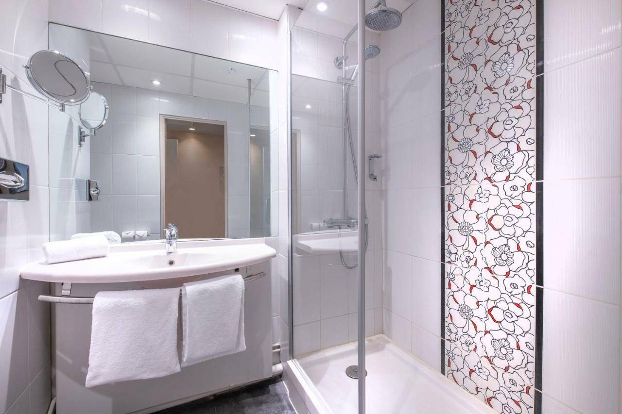 Mercure Centre Champ De Mars 4*