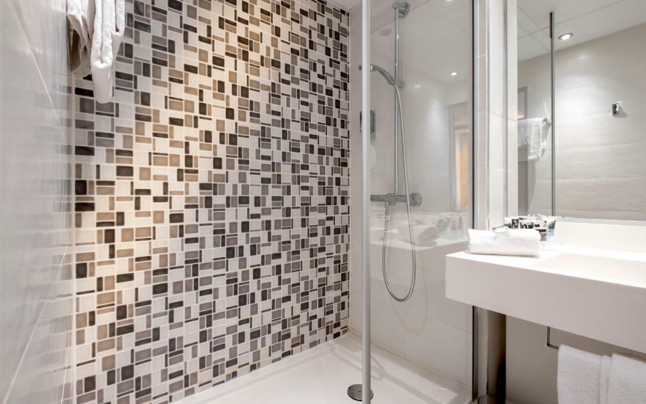Mercure Centre Champ De Mars Hotel 4*
